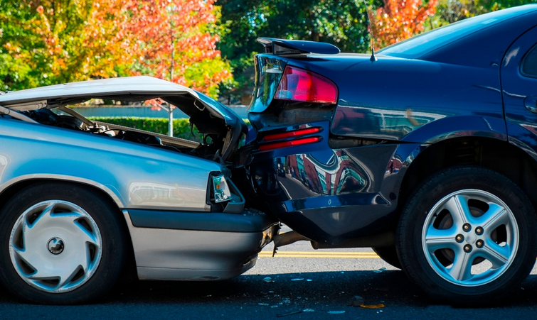 Selling Crashed Cars